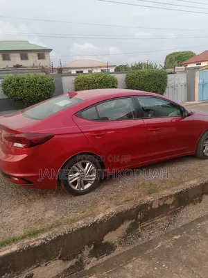 Hyundai Elantra 2019 Red