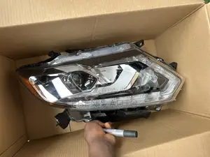 Nissan Rogue 2014-2016 Model Headlights