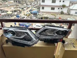 Nissan Rogue 2014-2016 Model Headlights