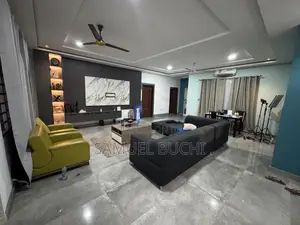 Fully Furnished 2bedrooms Apartment for Rent at Taifa