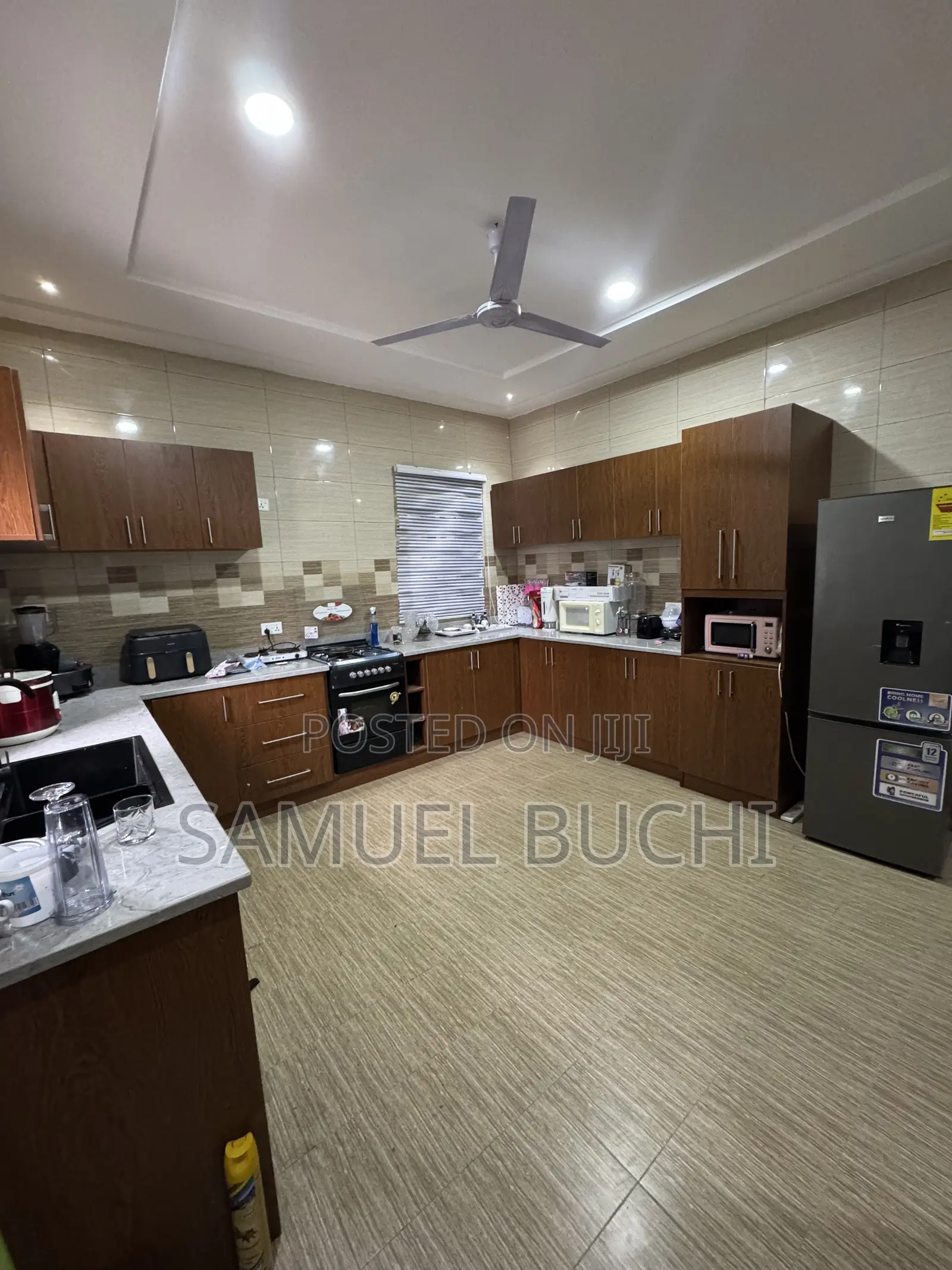 Fully Furnished 2bedrooms Apartment for Rent at Taifa