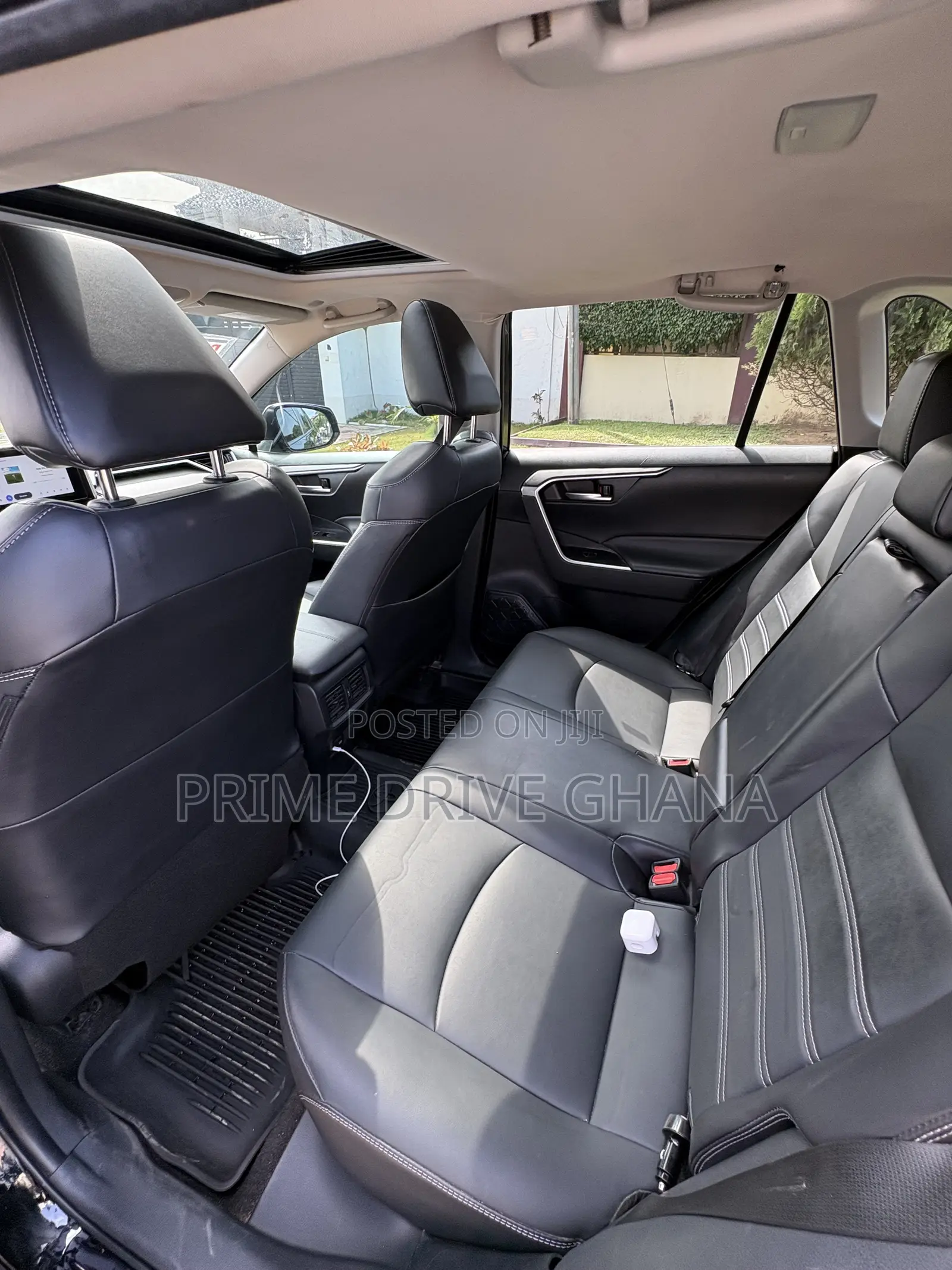 Toyota RAV4 XLE AWD 2023 Black