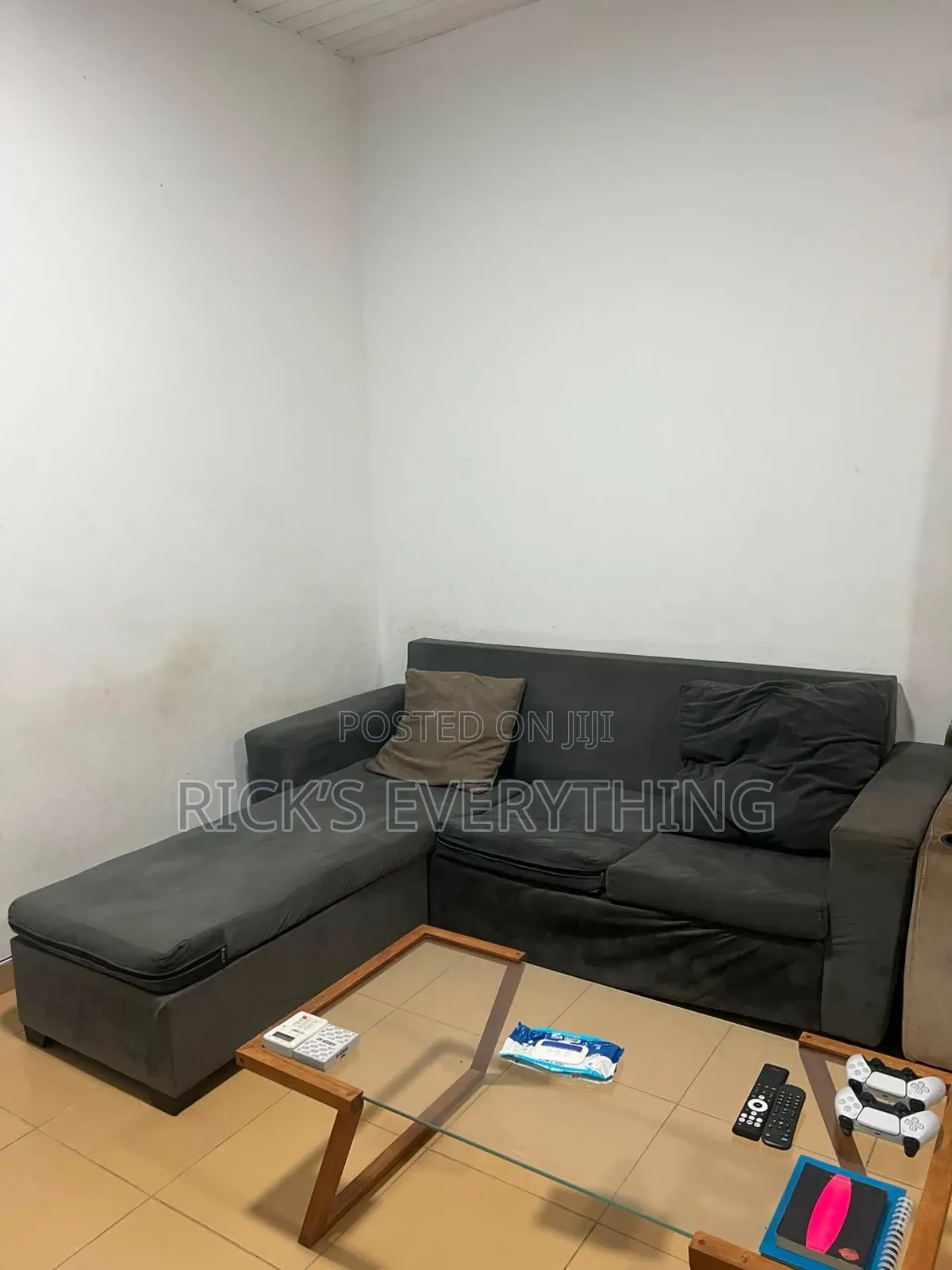 6-Month-Old Couch Selling for 4000 Cedis for Both.