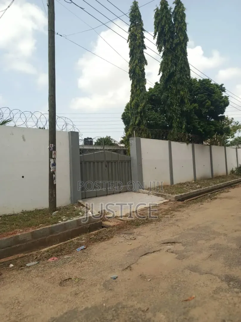 3bdrm House in North Kaneshie for rent