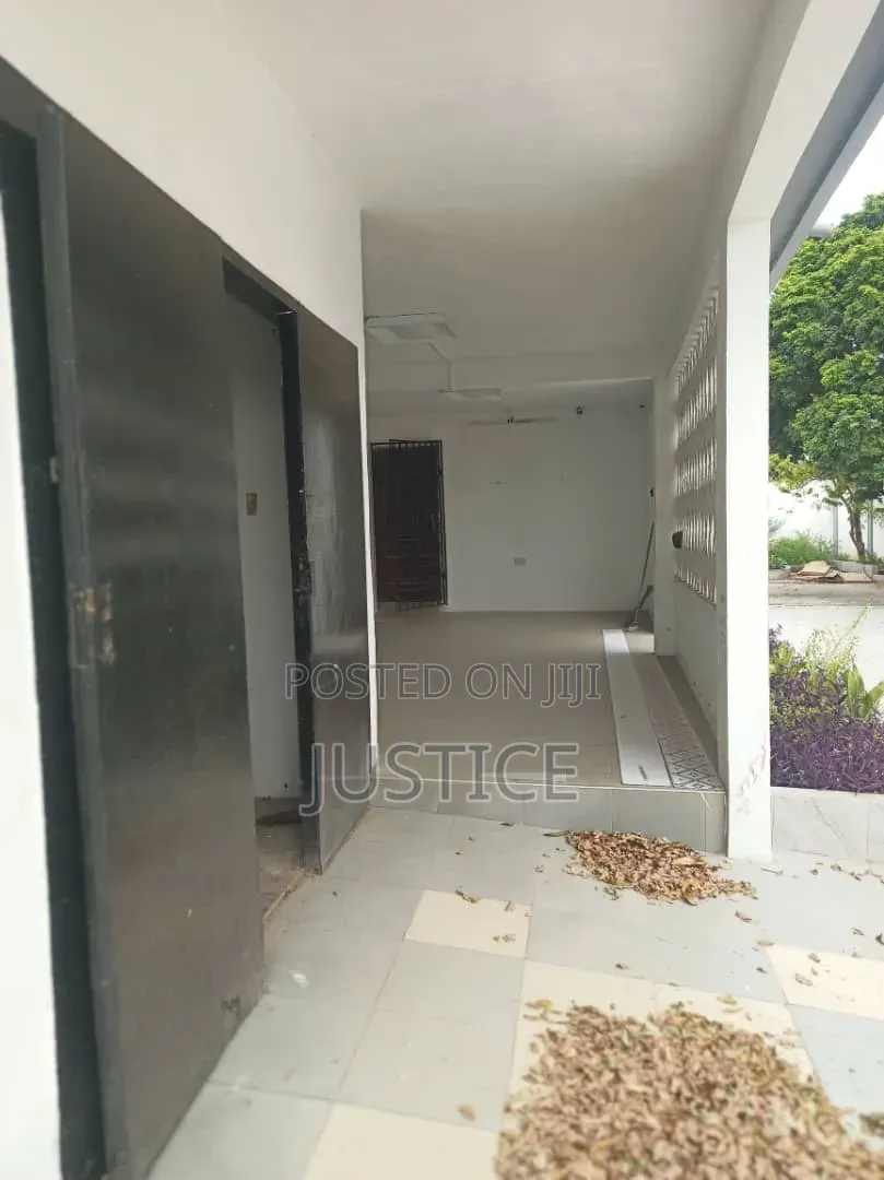 3bdrm House in North Kaneshie for rent