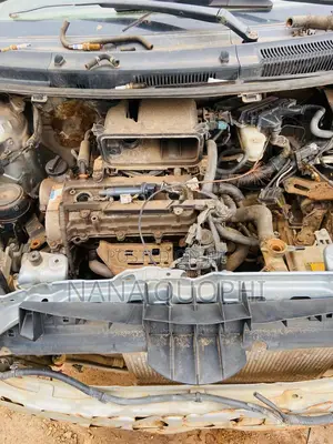 Toyota Vitz 2010 Silver