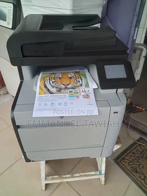 HP Color Laser MFP 476nw