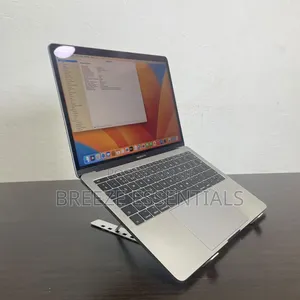 Laptop Apple MacBook Pro 2017 8GB Intel Core i5 SSD 256GB