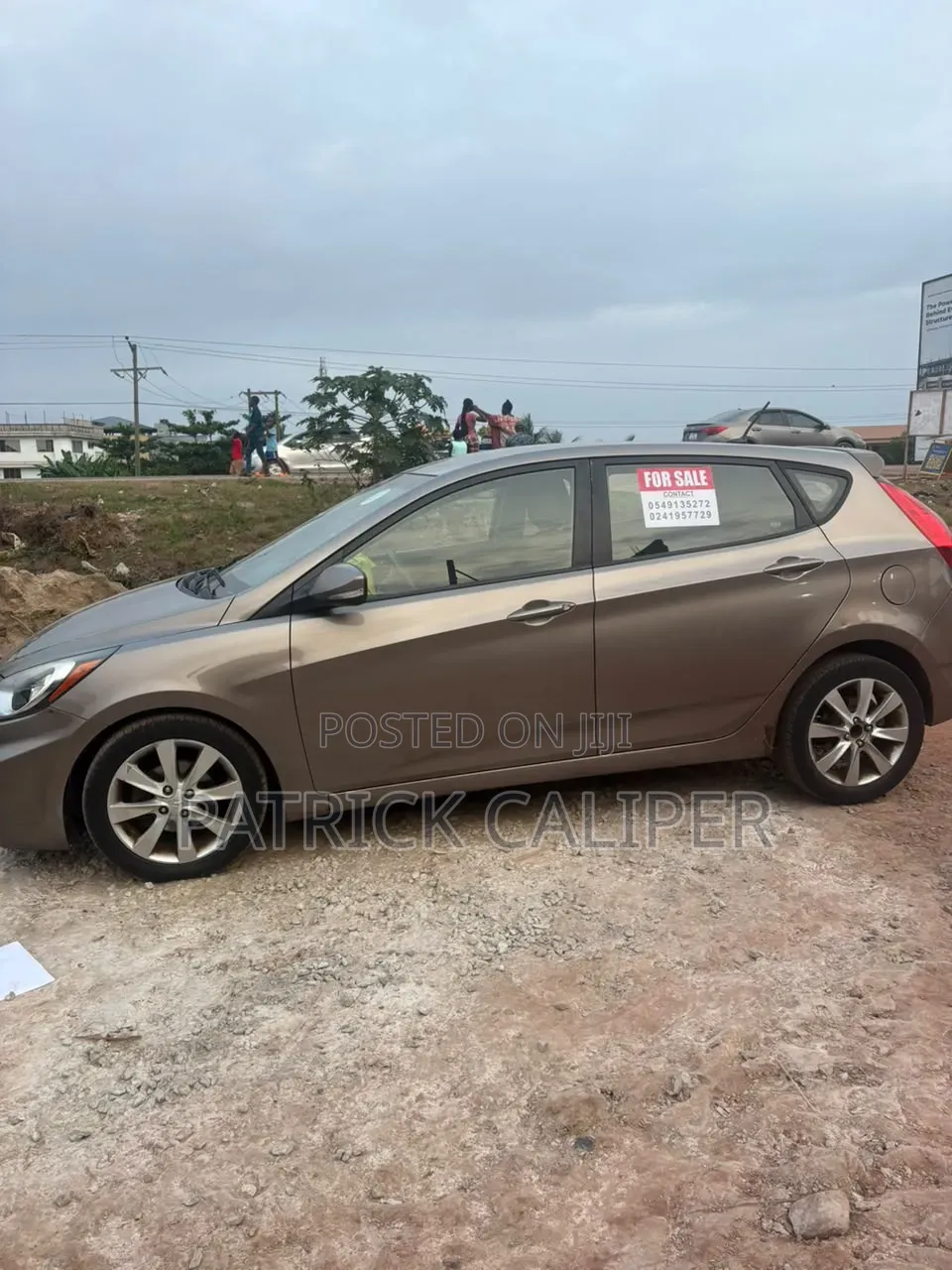 Hyundai Accent SE 2013 Gold