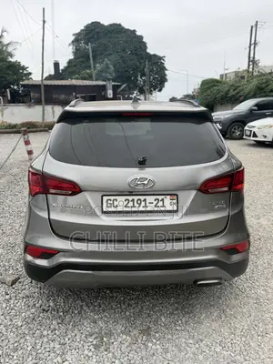 Hyundai Santa Fe Limited FWD 2017 Gray