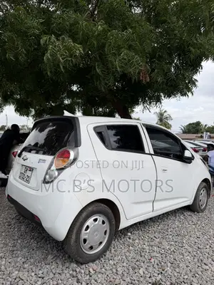 Chevrolet Spark 2013 White