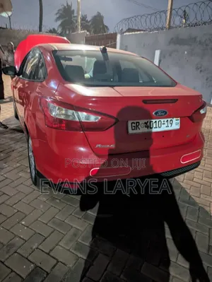 Ford Focus 2013 Red