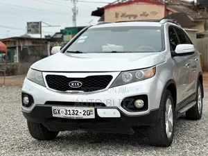 Kia Sorento 2012 Silver