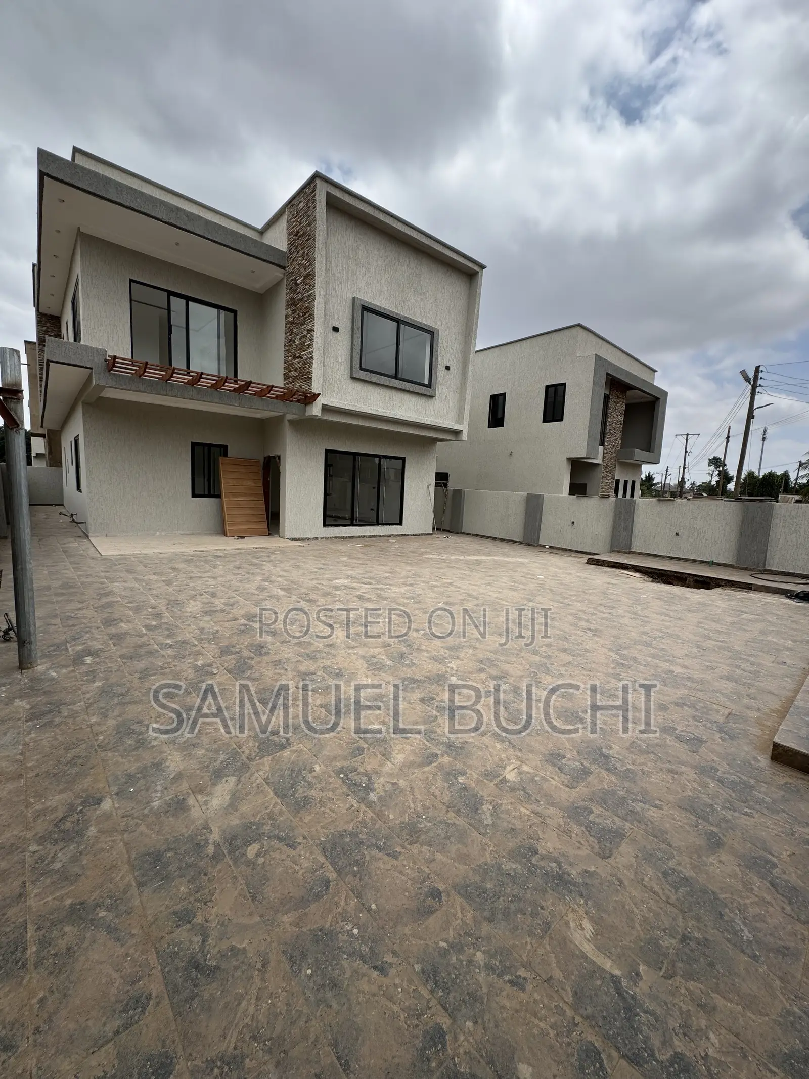 4bdrm Duplex in D-Psalmist Consult, ECOMOG for sale