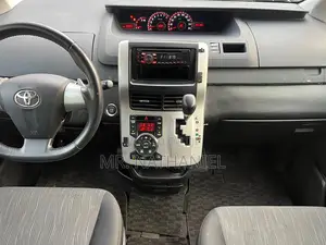 Toyota Voxy 2012 Black