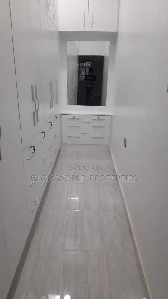 3bdrm Duplex in Community 25 for rent