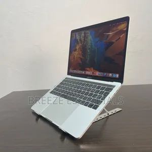 Laptop Apple MacBook Pro 2019 16GB Intel Core i7 SSD 512GB