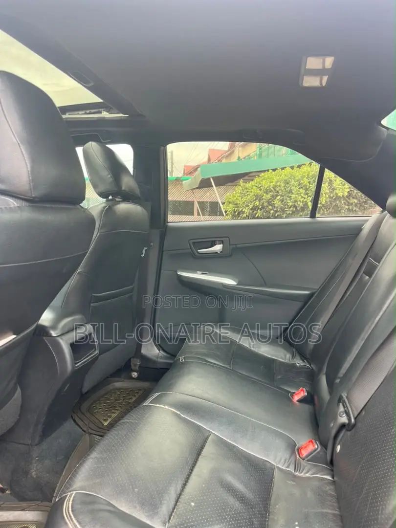 Toyota Camry SE 4dr Sedan (2.5L 4cyl 6A) 2012 Black
