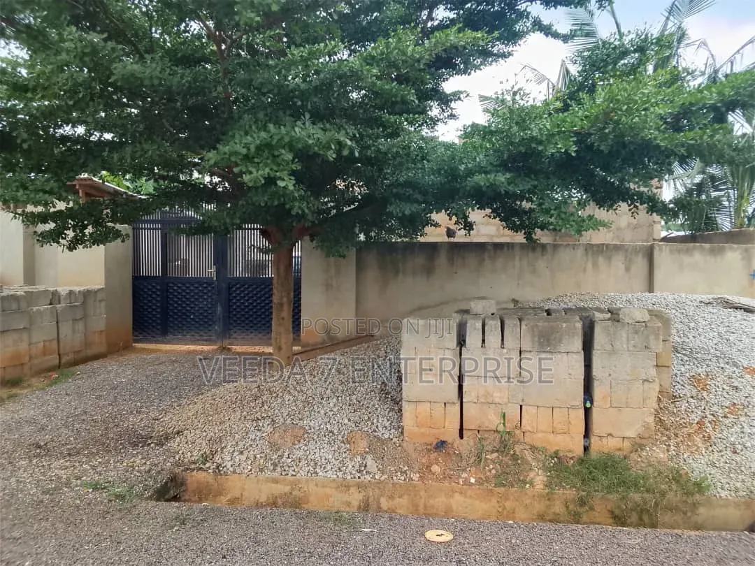 5bdrm House in Ejisu-Juaben Municipal for sale