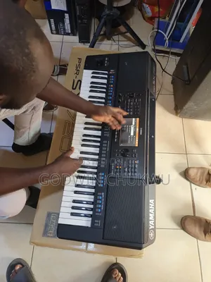 PSR-Sx 720 Yamaha Keyboard