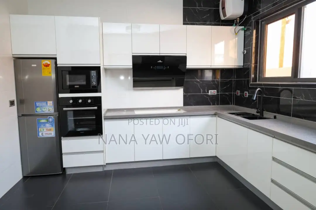 4bdrm House in Sahara for sale