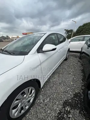 Hyundai Elantra 2020 White