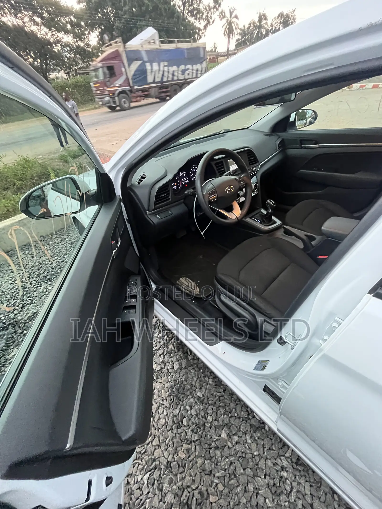 Hyundai Elantra 2020 White