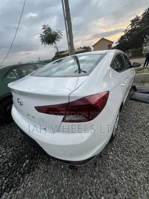 Hyundai Elantra 2020 White