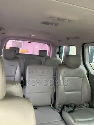 Hyundai Starex 2019 Blue