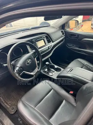Toyota Highlander 2019 Gray