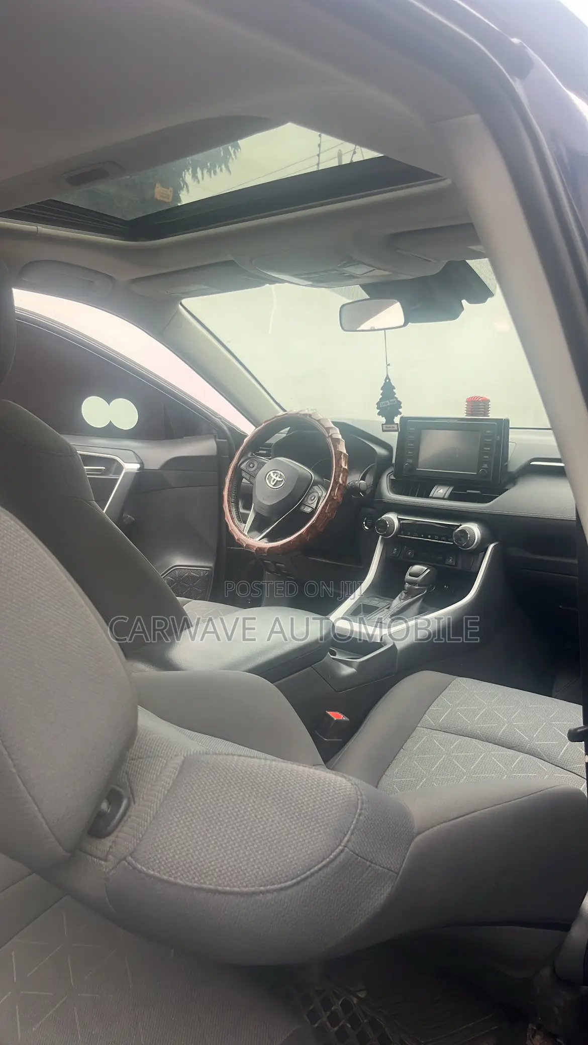 Toyota RAV4 XLE AWD 2020 Blue
