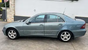 Mercedes-Benz C180 2006 Gray