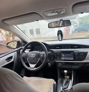 Toyota Corolla 2015 Black