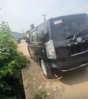 Toyota Voxy 2012 Black