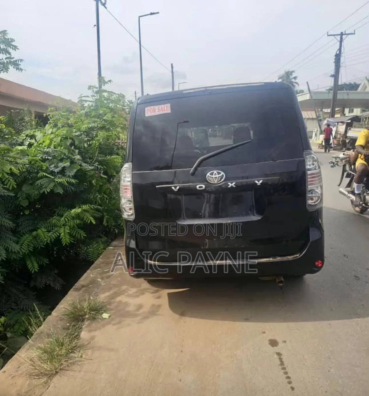 Toyota Voxy 2012 Black