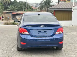 Hyundai Accent SE Sedan 2016 Blue