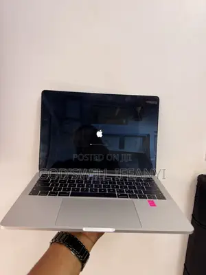 Laptop Apple MacBook Pro 2018 8GB Intel Core i5 SSD 256GB