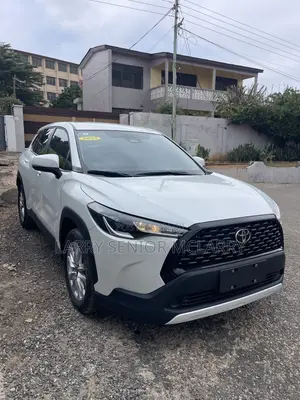 New Toyota Corolla Cross LE 2025 White