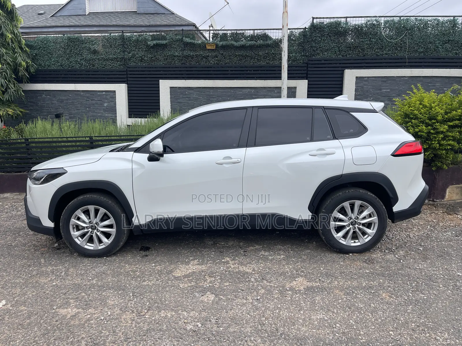 New Toyota Corolla Cross LE 2025 White