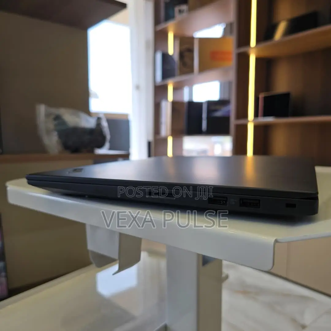 Laptop Lenovo ThinkPad P1 Gen4 16GB Intel Core i7 SSD 512GB