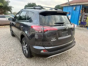 Toyota RAV4 2017 Gray