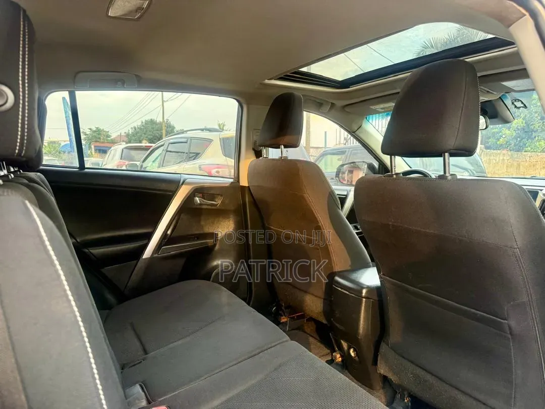 Toyota RAV4 2017 Gray