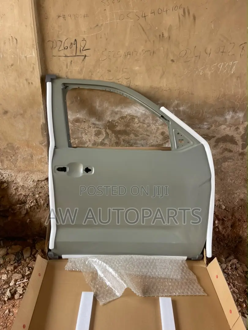 Toyota Tundra 2022-2026 Front Door RH