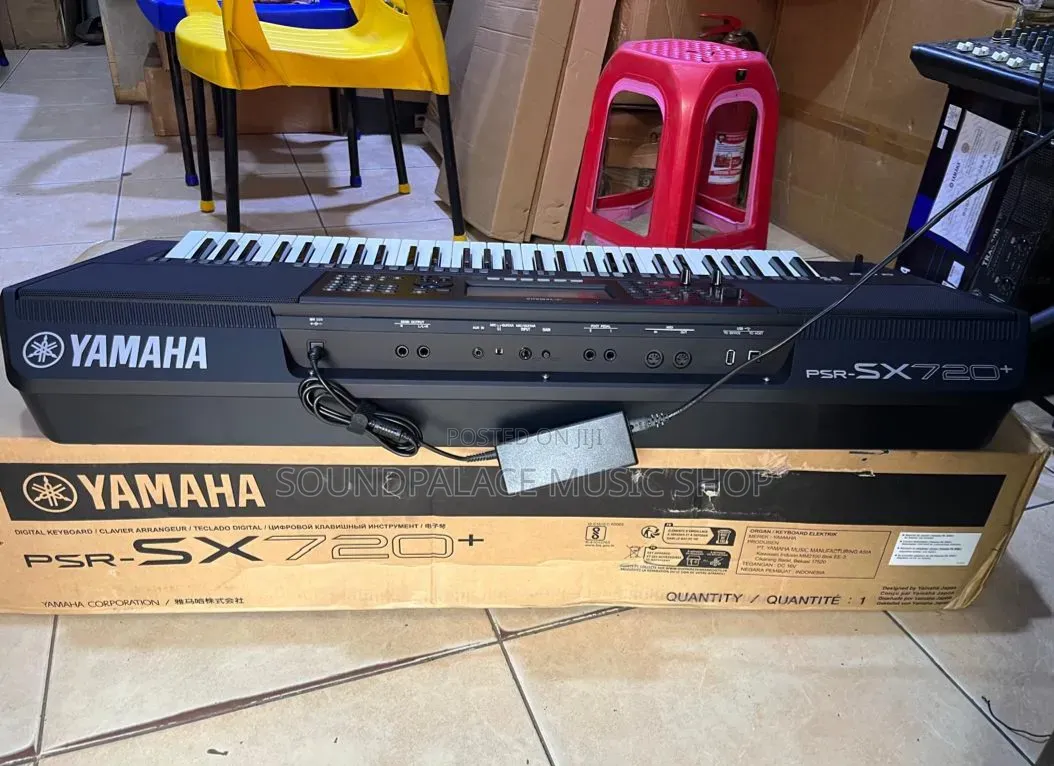 Yamaha PSR-SX720+ 61key Mid-Tier Digital Arranger Workstation Keyboard
