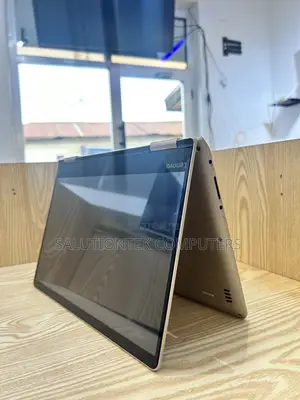 Laptop Lenovo Yoga 710 8GB Intel Core i5 SSD 256GB