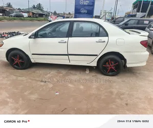 Toyota Corolla 2005 White