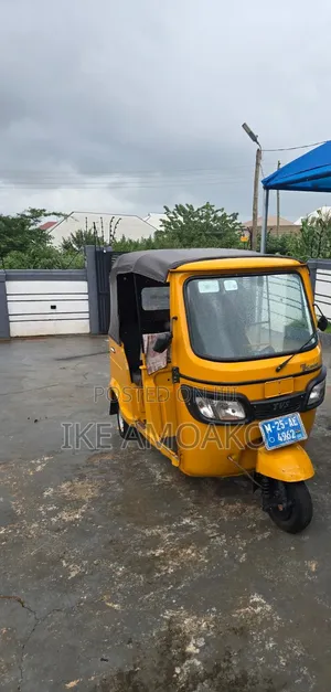 TVS King Deluxe Plus iTouch Start 2025 Yellow