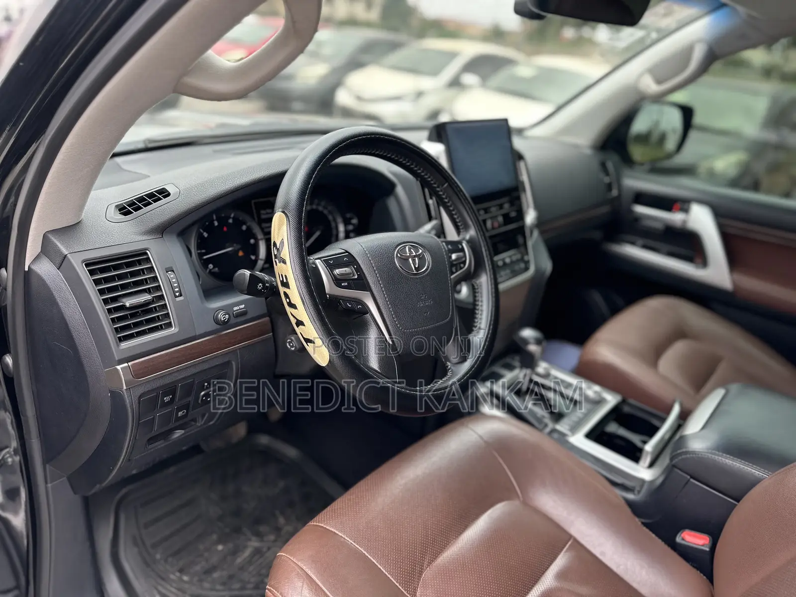 Toyota Land Cruiser 5.7 V8 VX-S 2019 Black
