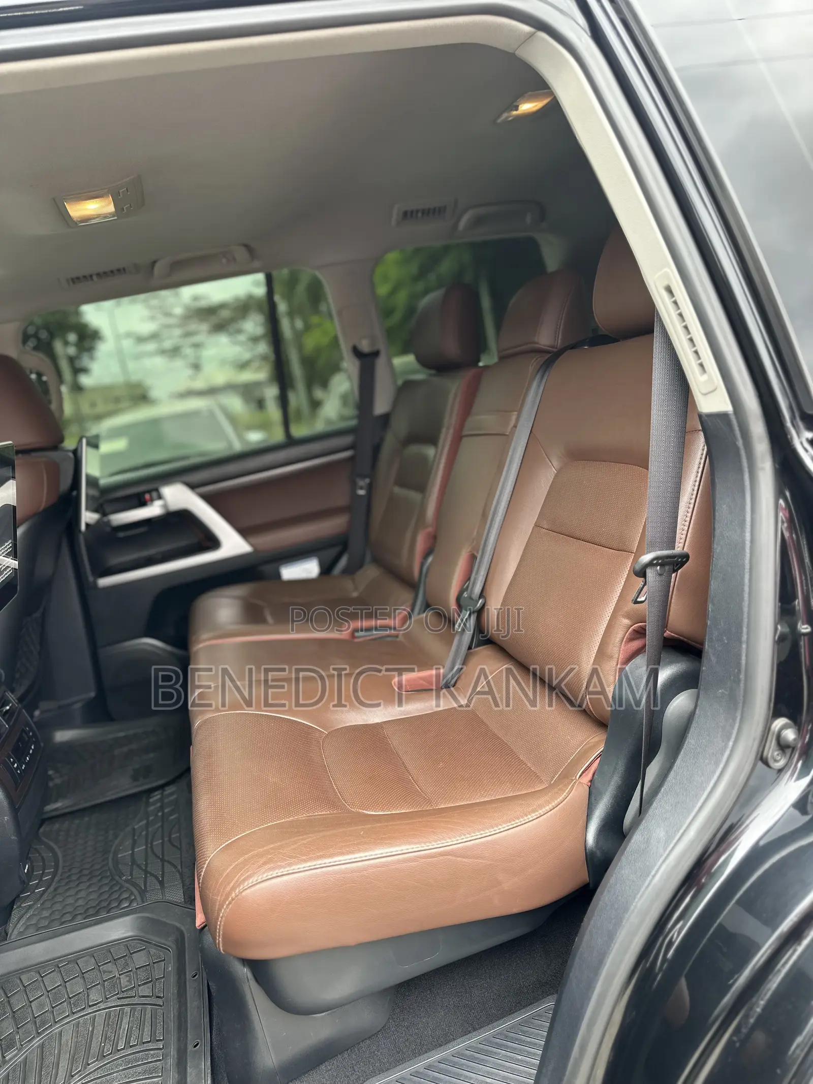 Toyota Land Cruiser 5.7 V8 VX-S 2019 Black