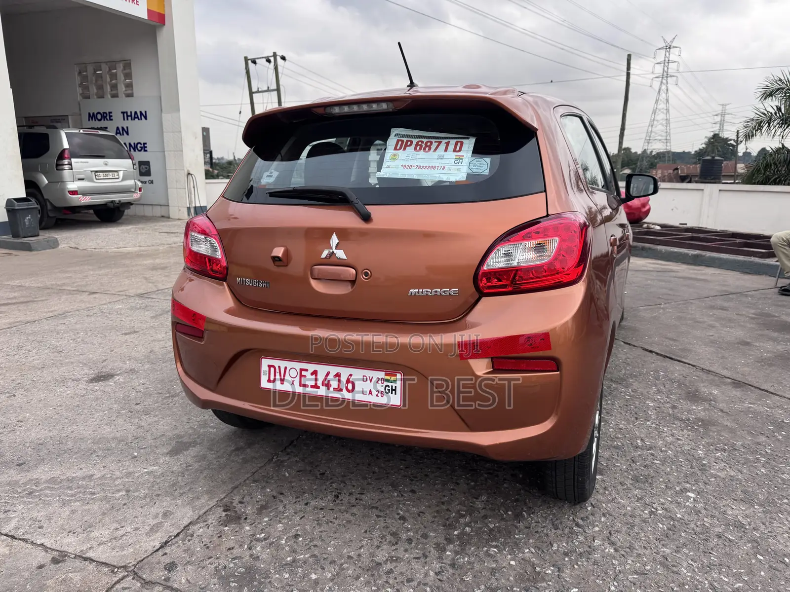 Mitsubishi Mirage SE 2018 Orange